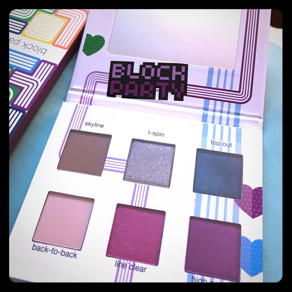 Tetris block party 6 pan eyeshadow palette.NEW